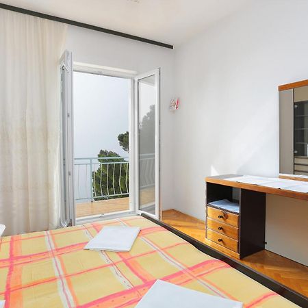 Rooms With A Parking Space Brela, Makarska - 17281 Room photo